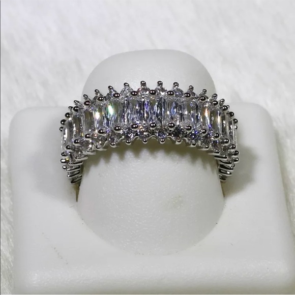 18k White Fold Filled CZ Ring - Picture 4 of 6